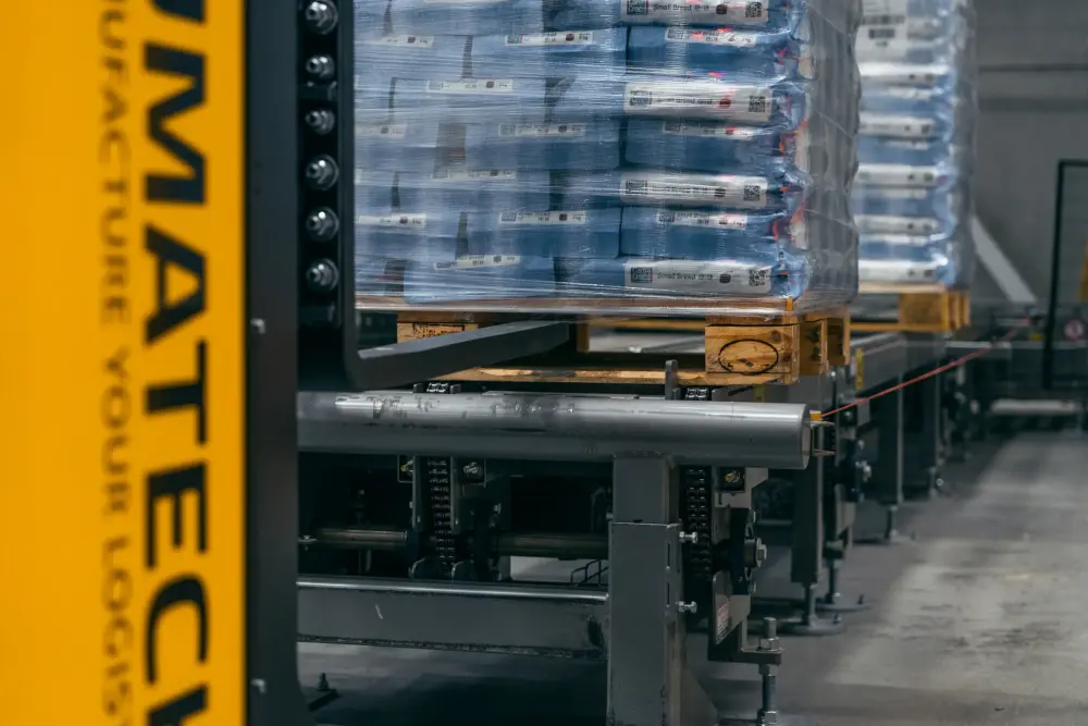 AGV_Forklift Joe_closed pallets